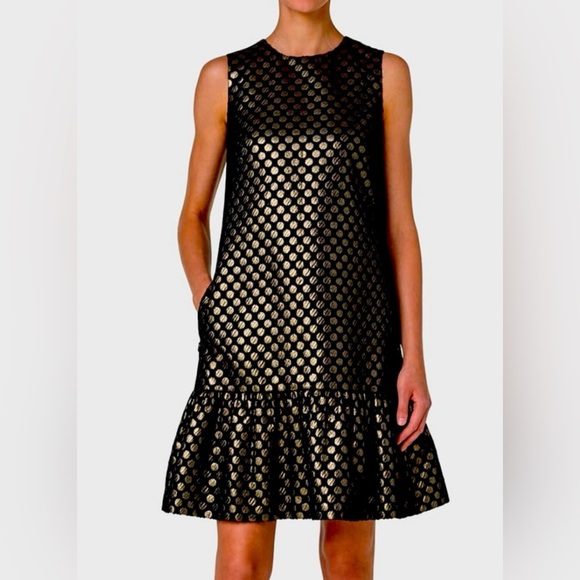 Akris Punto Dresses & Skirts - BWT beautiful Akris Punto dress, knee length if you are 5.3. New with tags